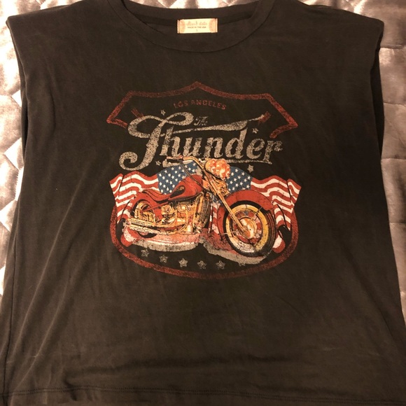 Altar’d State graphic crop with shoulder pads - Picture 1 of 1